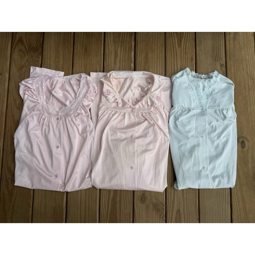 3 Vintage Shadowline Embroidered Robes Peignoir Medium Button Front Nylon